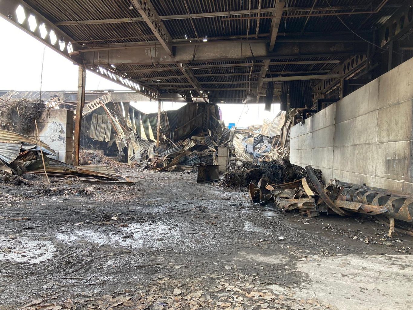 Fire crews leave site of huge Doncaster blaze News Greatest Hits